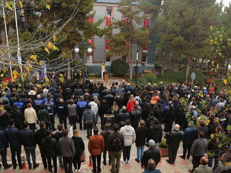 Odunpazarı Belediyesi 85’inci ölüm yıl dönümünde Ata’sını unutmadı.